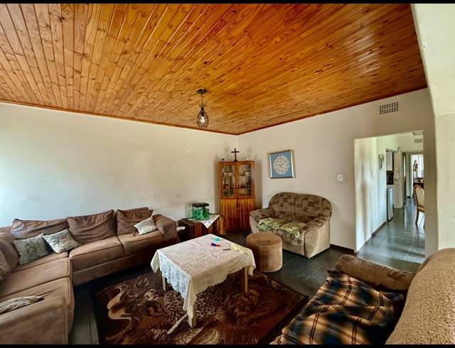 3 BEDROOM HOUSE FOR SALE IN VANDERBIJLPARK SW 1